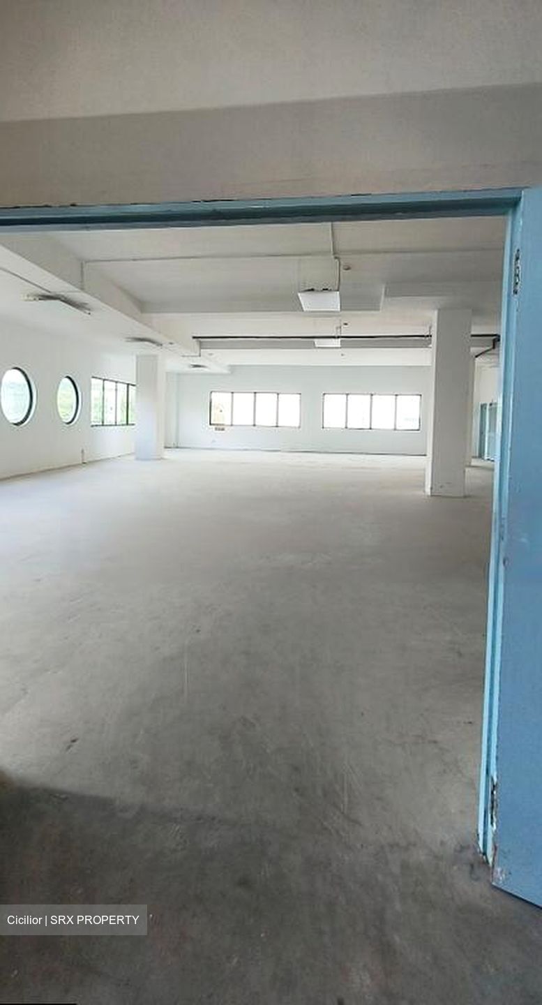 Uni-tech Centre (D22), Factory #486332371